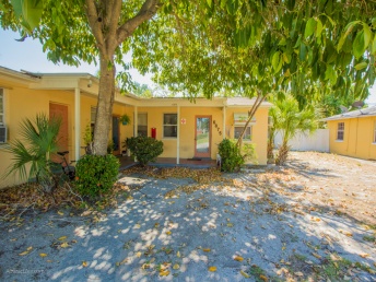 6875 Blind Pass Rd,St Pete,Florida,33706,Multi Family,Blind Pass Rd,1035